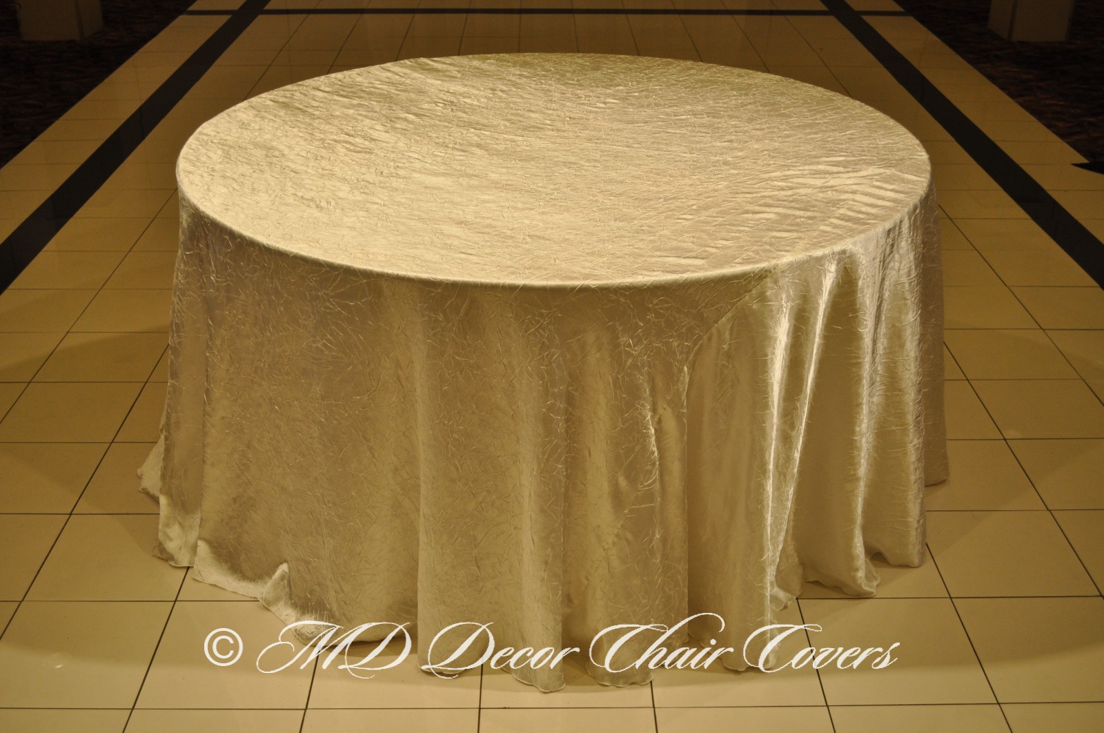 Ivory-Crushed-Satin-Tablecloth